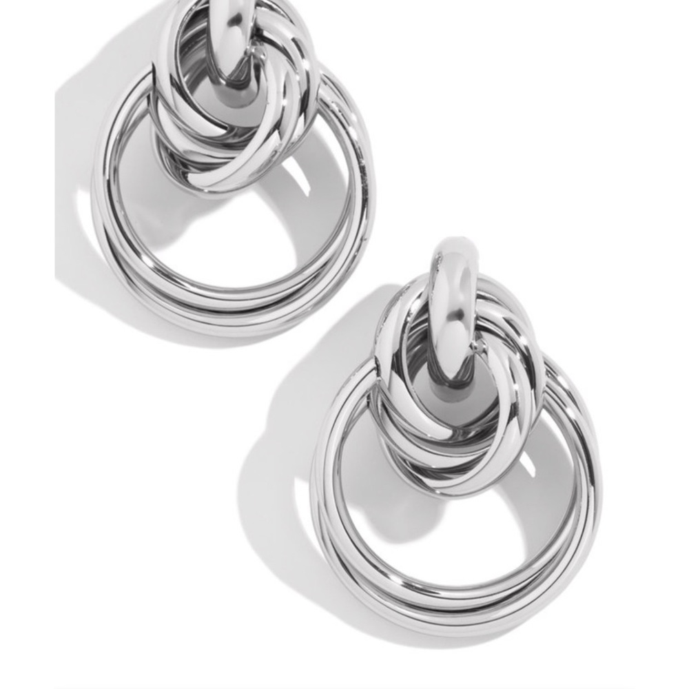Kimmie Earrings~Sliver